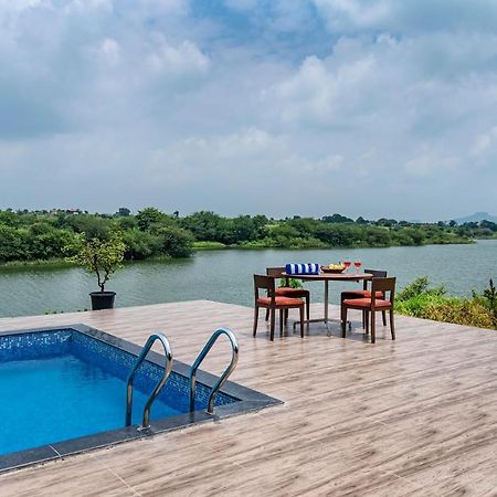 Saffronstays Rose Vineyard: Lakefront Pet-Friendly Villa in Nashik Exterior photo