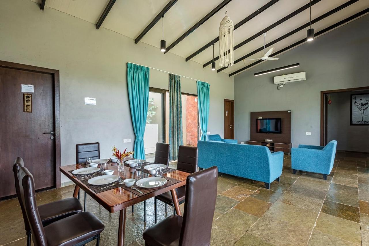 Saffronstays Rose Vineyard: Lakefront Pet-Friendly Villa in Nashik Exterior photo