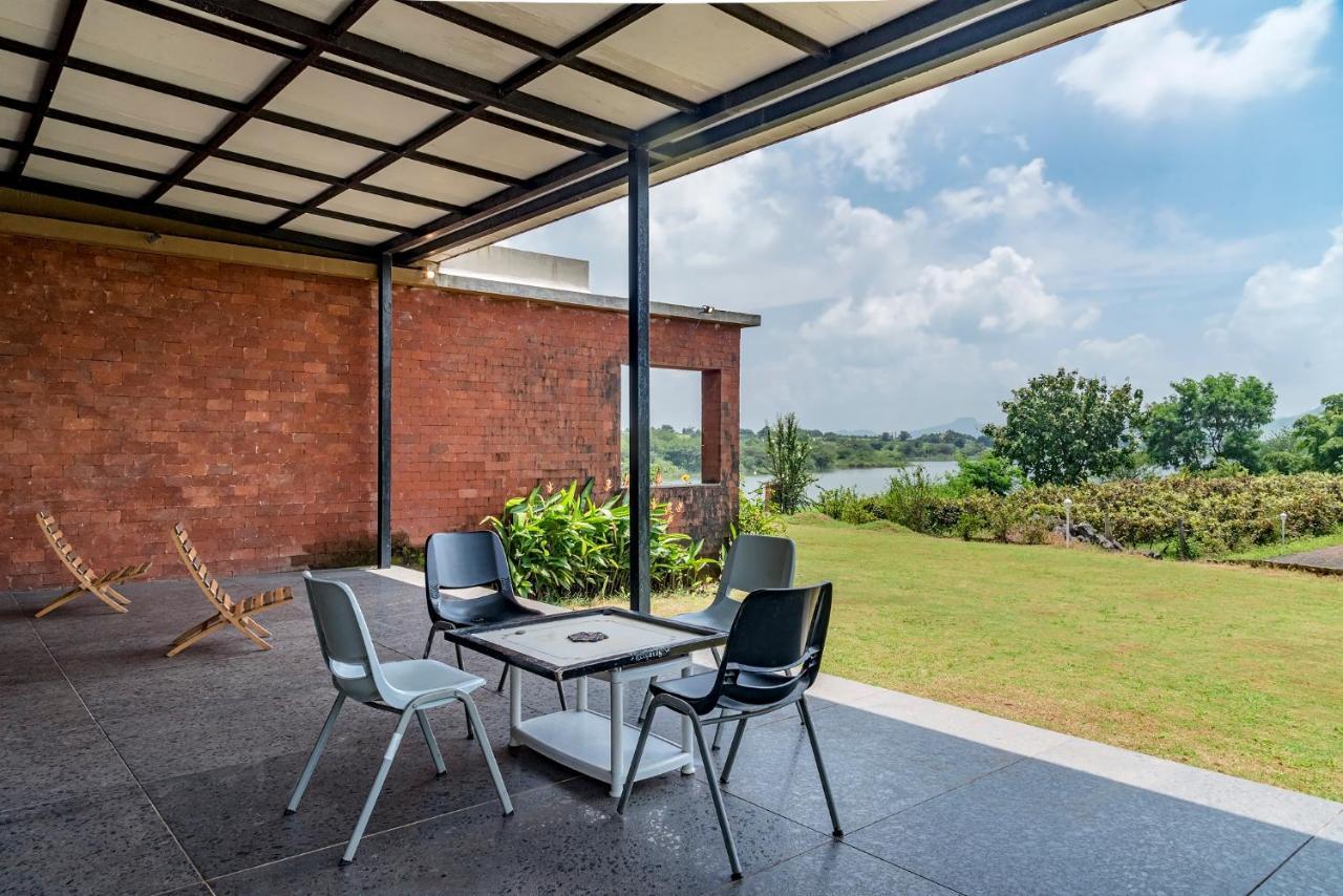 Saffronstays Rose Vineyard: Lakefront Pet-Friendly Villa in Nashik Exterior photo