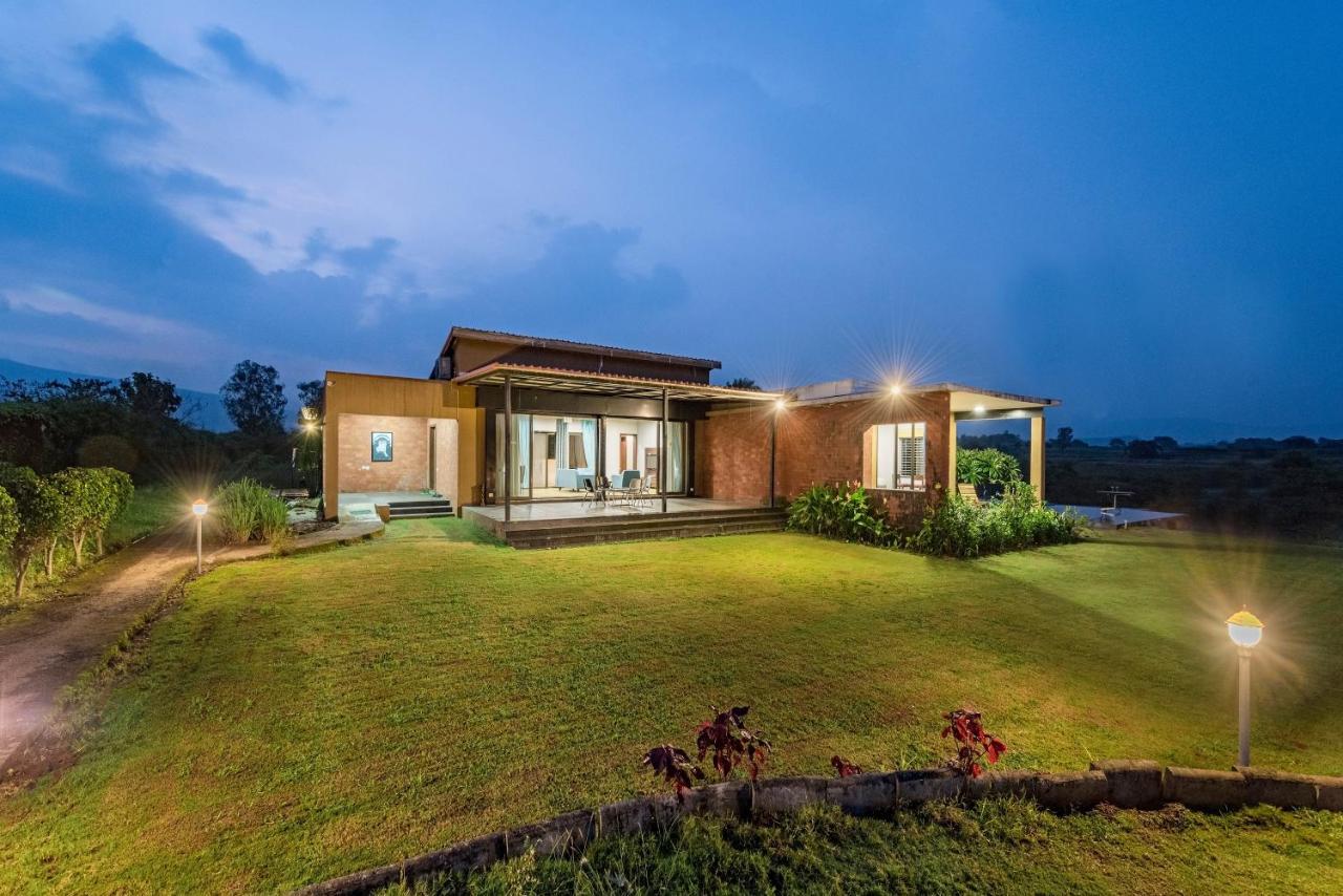 Saffronstays Rose Vineyard: Lakefront Pet-Friendly Villa in Nashik Exterior photo